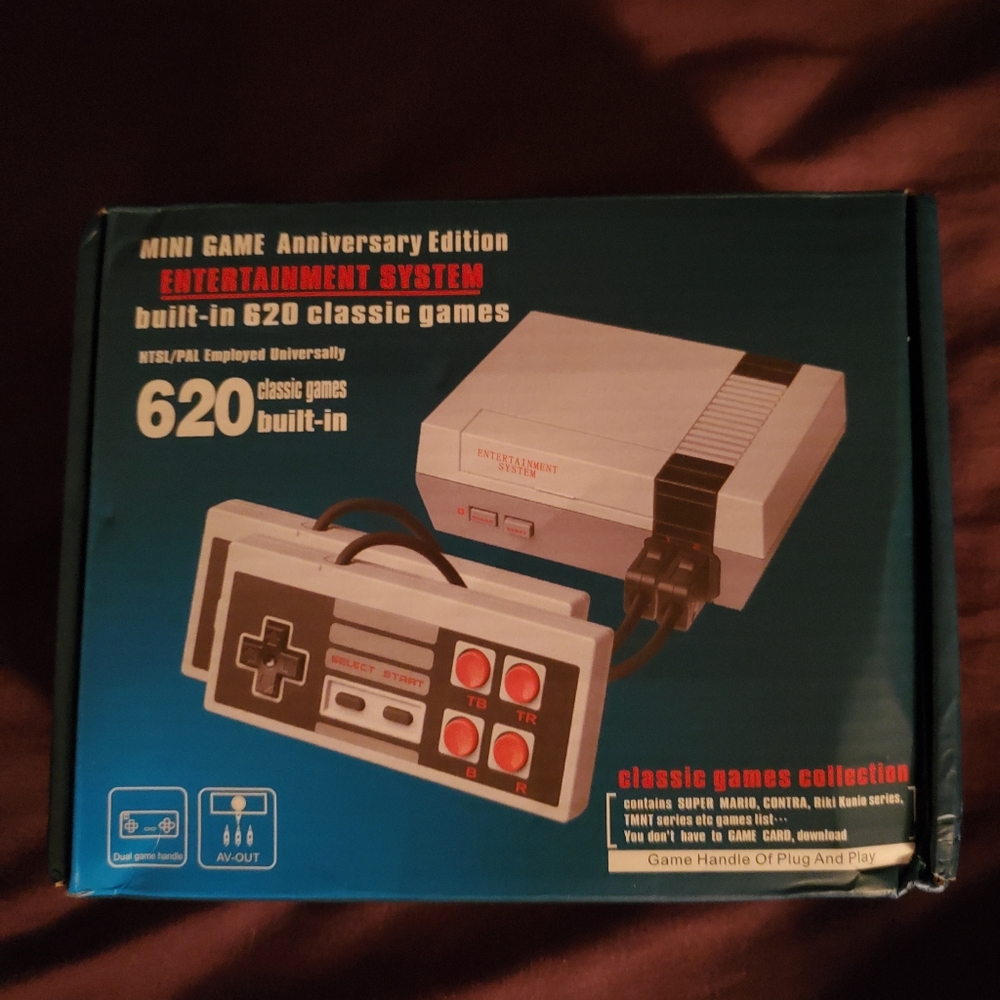 Retro 8 bit gaming system